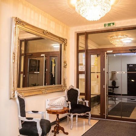 Hotel Artur Освенцим Экстерьер фото