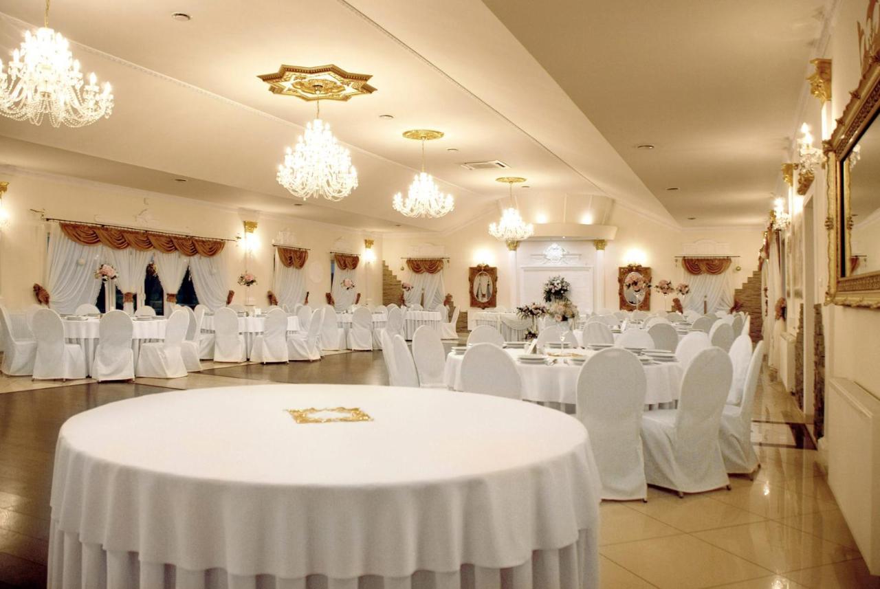 Hotel Artur Освенцим Экстерьер фото
