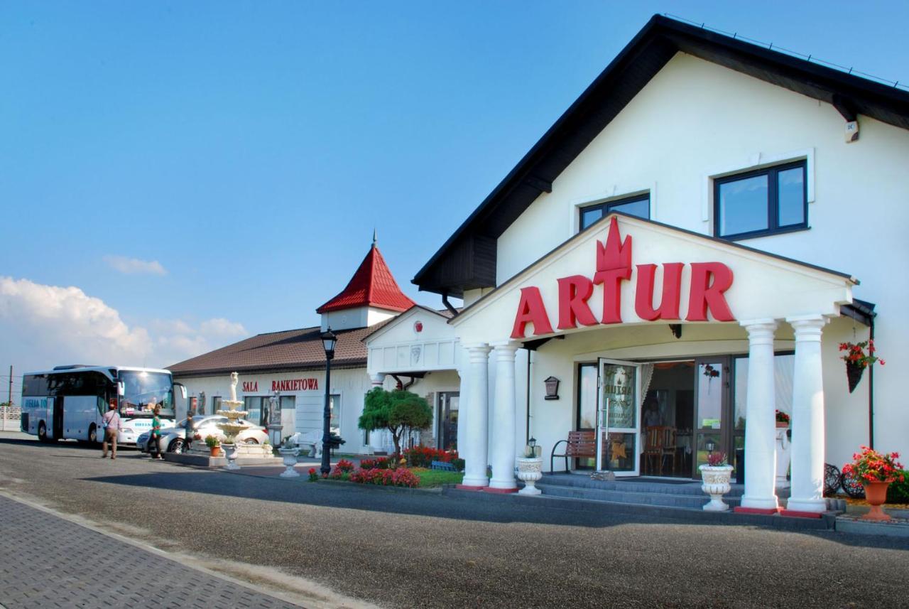 Hotel Artur Освенцим Экстерьер фото