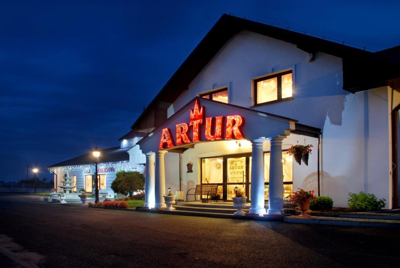 Hotel Artur Освенцим Экстерьер фото