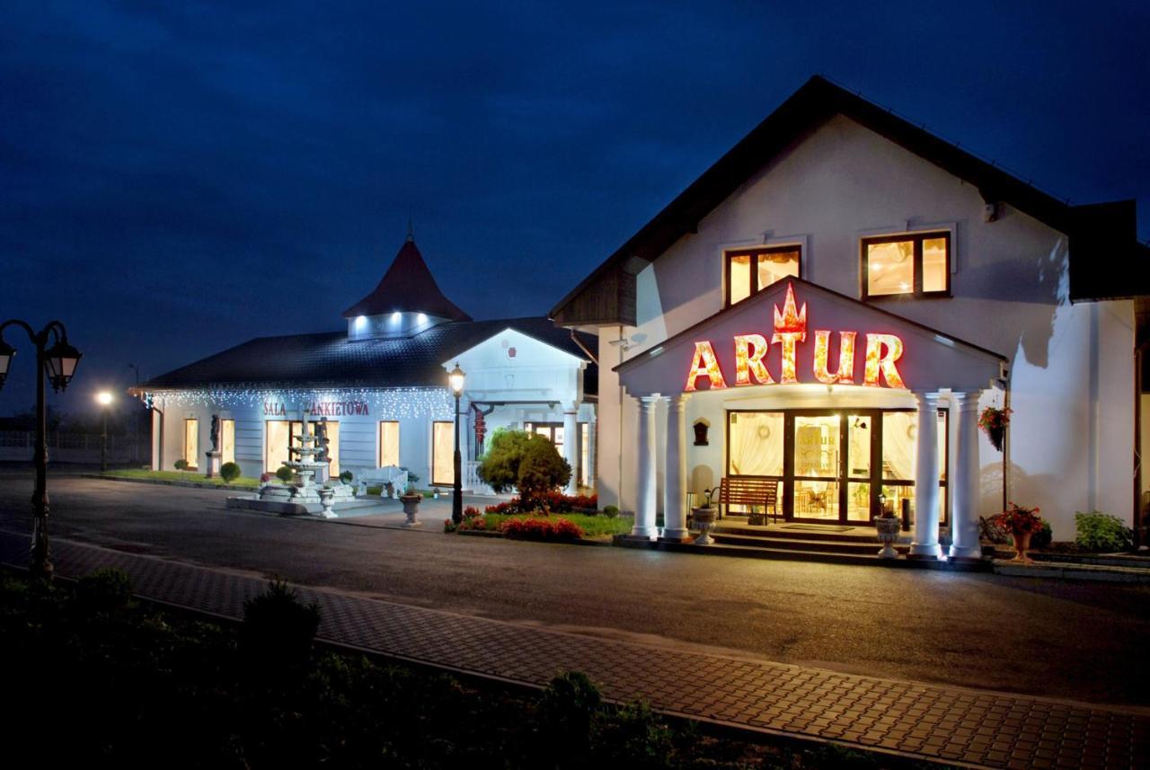 Hotel Artur Освенцим Экстерьер фото