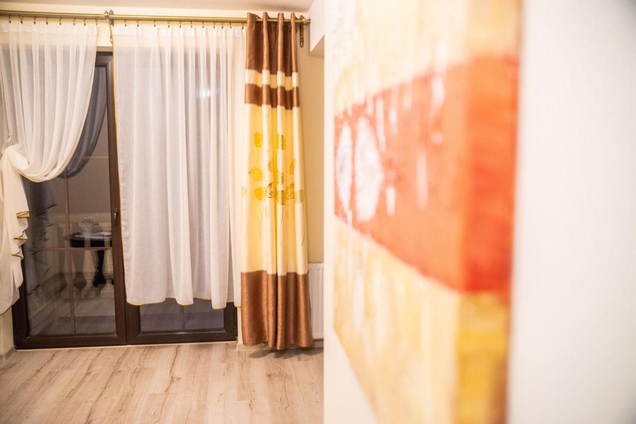Hotel Artur Освенцим Экстерьер фото