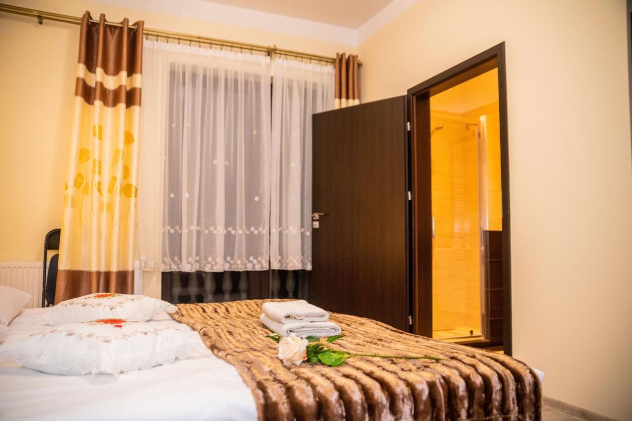Hotel Artur Освенцим Экстерьер фото