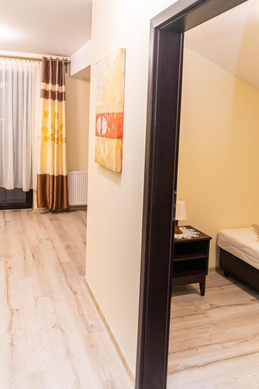 Hotel Artur Освенцим Экстерьер фото
