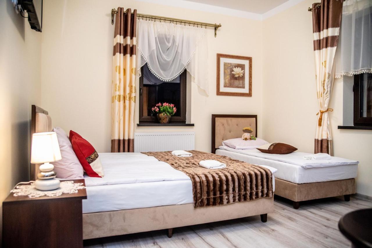 Hotel Artur Освенцим Экстерьер фото